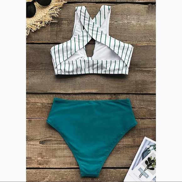 NEW Cupshe Teal Solid and Striped Bikini set Size XL - Picture 4 of 5